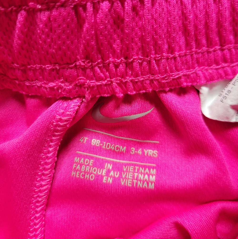 Nike Girls Pink 'Just Do It.' Tee and Shorts Active Set Size 4 - Picture 5 of 6